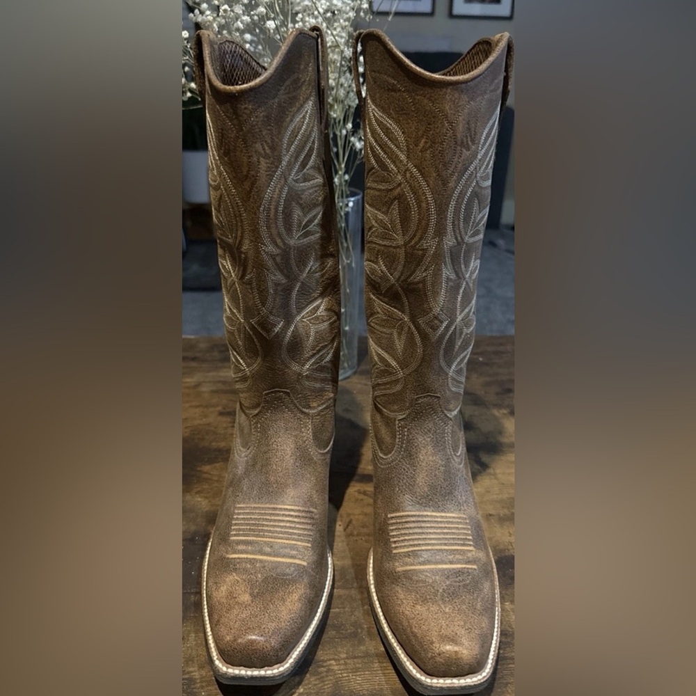 Ariat Womens Sheridan Western Boots Style 10018581 Vintage Bomber Size 8.5B